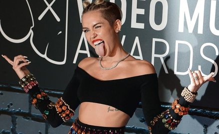 Dorosłość według Miley Cyrus