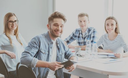 Studenci czekają na staże