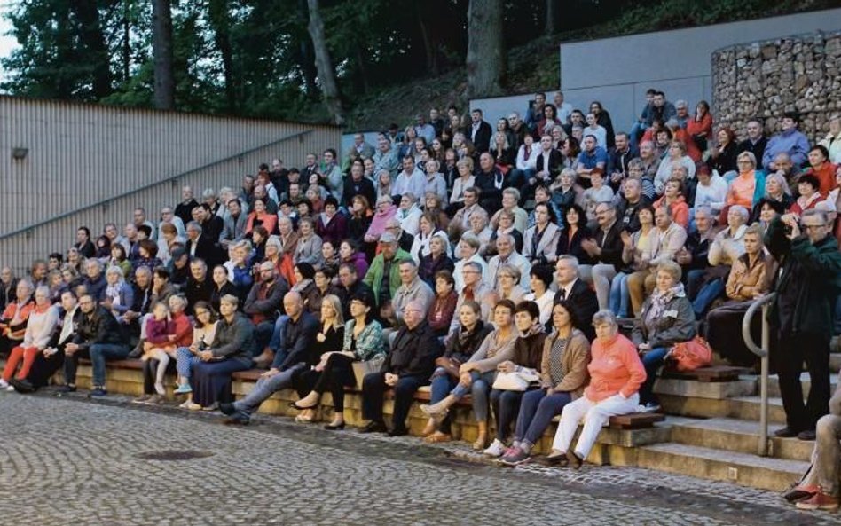 Lubuskie Lato Filmowe ma swoich licznych i wiernych fanów, a projekcje plenerowe mają szczególne wzi