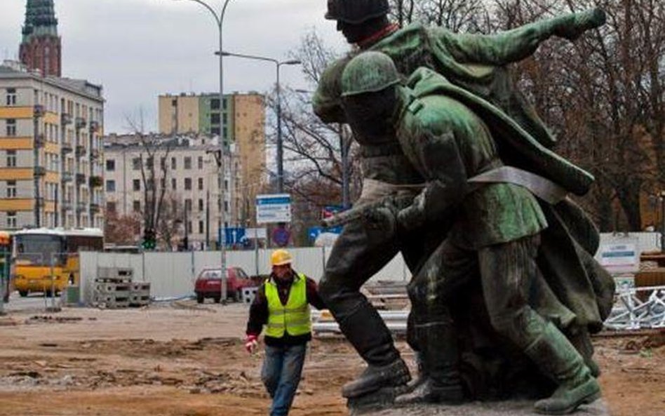 Do skansenu może trafić m.in. warszawski pomnik „czterech śpiących”, zdemontowany w 2011 r. podczas 