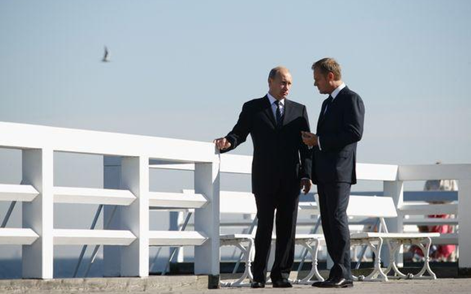 1.09.2009, Sopot. Władimir Putin i Donald Tusk podczas spaceru po molo