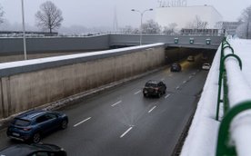 System automatycznie uruchamia spryskiwanie jezdni środkiem odladzającym