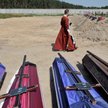 W środę w Buczy pochowano kilkadziesiąt zakatowanych przez Rosjan mieszkańców, których nie udało się