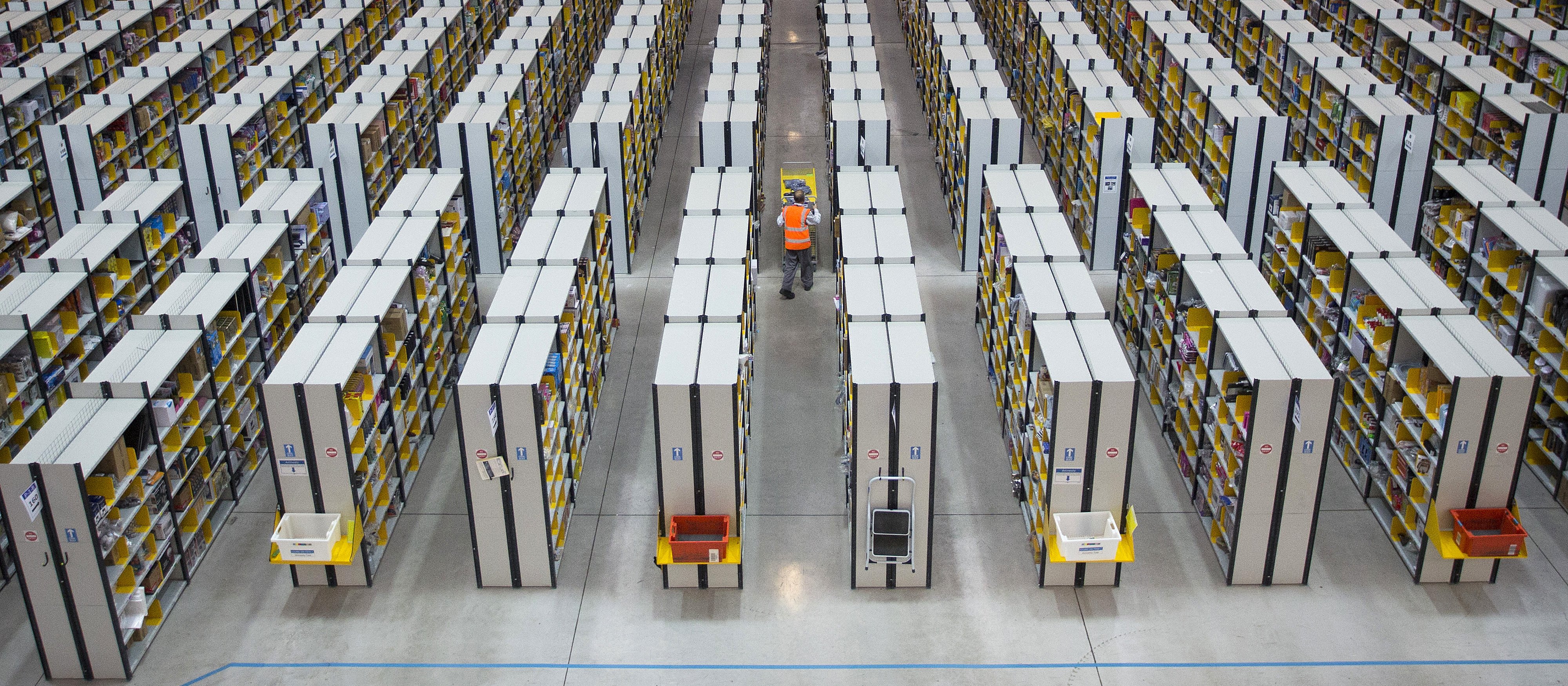 Roboty zamiast ludzi. Amazon szykuje największą automatyzację w historii