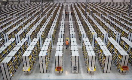 Centrum realizacji zamówień Amazon.com Inc. w Rugeley w Wielkiej Brytanii