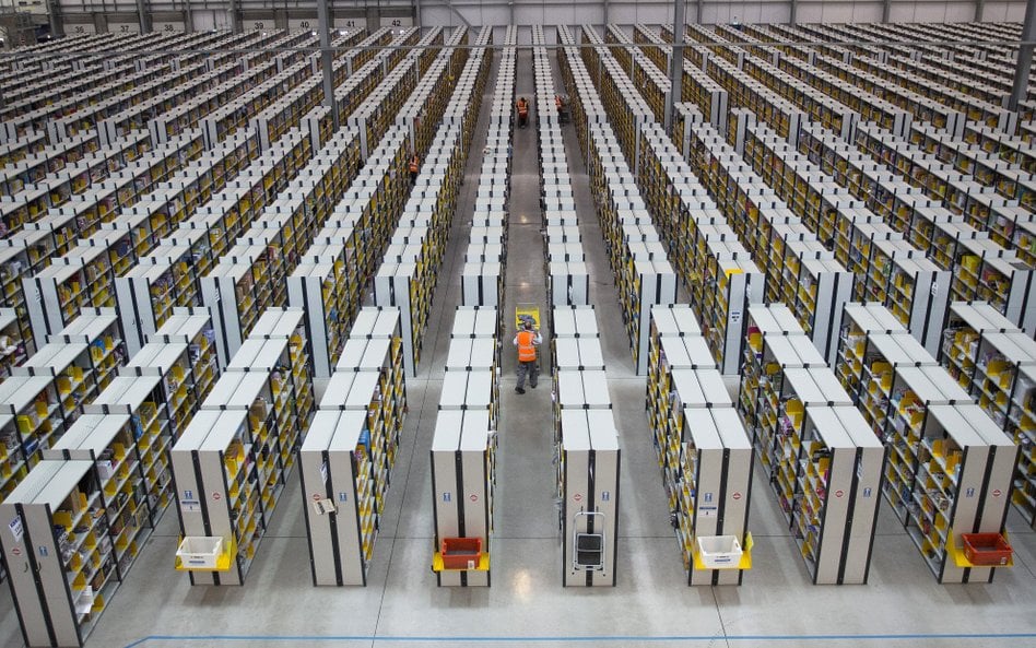 Centrum realizacji zamówień Amazon.com Inc. w Rugeley w Wielkiej Brytanii