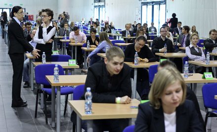 Egzamin na aplikacje prawnicze.