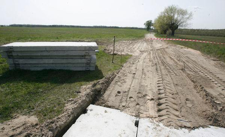 Miasto zapomniało o starej drodze, zapłaci odszkodowanie za wypadek