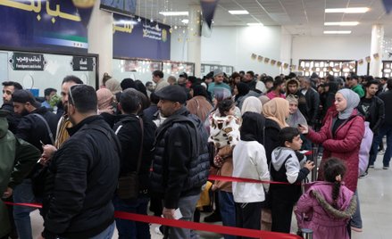 Władze Syrii zgłosiły wzrost liczby osób powracających z Libanu na przejściach granicznych, ponieważ