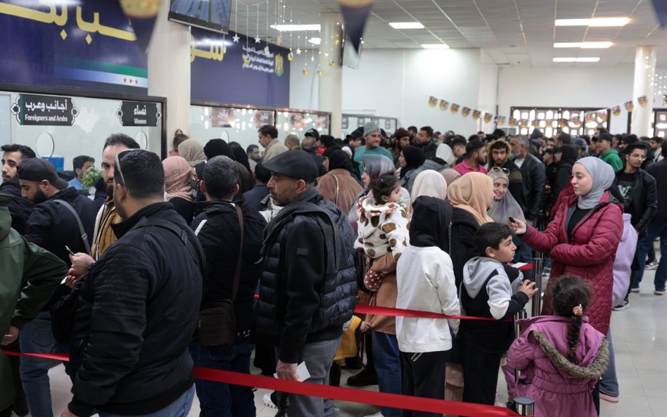 Władze Syrii zgłosiły wzrost liczby osób powracających z Libanu na przejściach granicznych, ponieważ