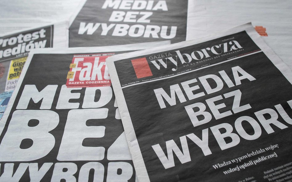 W środę większość mediów protestowała przeciw nowemu podatkowi