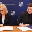 Marszałek Renata Janik (od lewej) i ministra kultury Marta Cienkowska