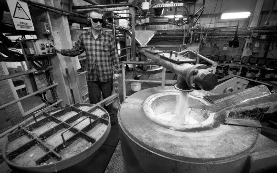 Droższa miedź, KGHM zyskuje