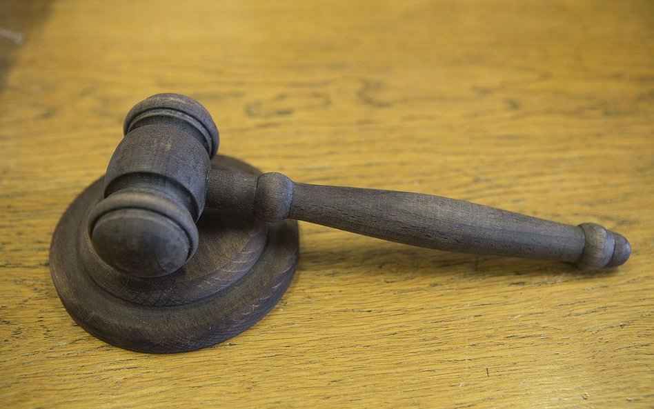 Niezwykły wyrok: Napisać 144 miłe rzeczy o byłej partnerce