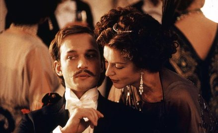 „Co powiedziałbyś na ostrygi, kochany?”. Jeśli rozkosze podniebienia – to tylko w belle epoque (tu k