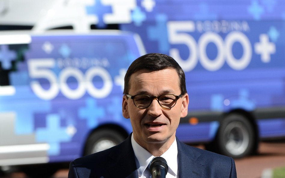 Prezes Rady Ministrów Mateusz Morawiecki podczas inauguracji akcji informacyjnej dotyczącej programu