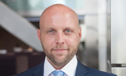 Specjalista od magazynów, muzyk i DJ