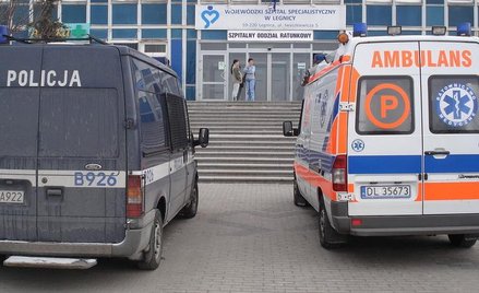 Mężczyzna mieszkał ze zwłokami żony
