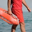 17-letni ratownik z Włoch bohaterem. Jednego dnia uratował w morzu osiem osób