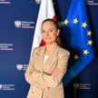 Wiceminister zdrowia Katarzyna Kęcka mówi, że przesunięcie podwyżek z lipca na styczeń pozwoli na le