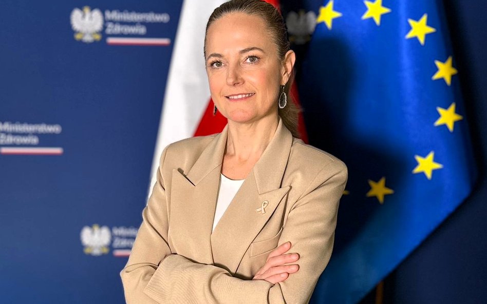 Wiceminister zdrowia Katarzyna Kęcka mówi, że przesunięcie podwyżek z lipca na styczeń pozwoli na le