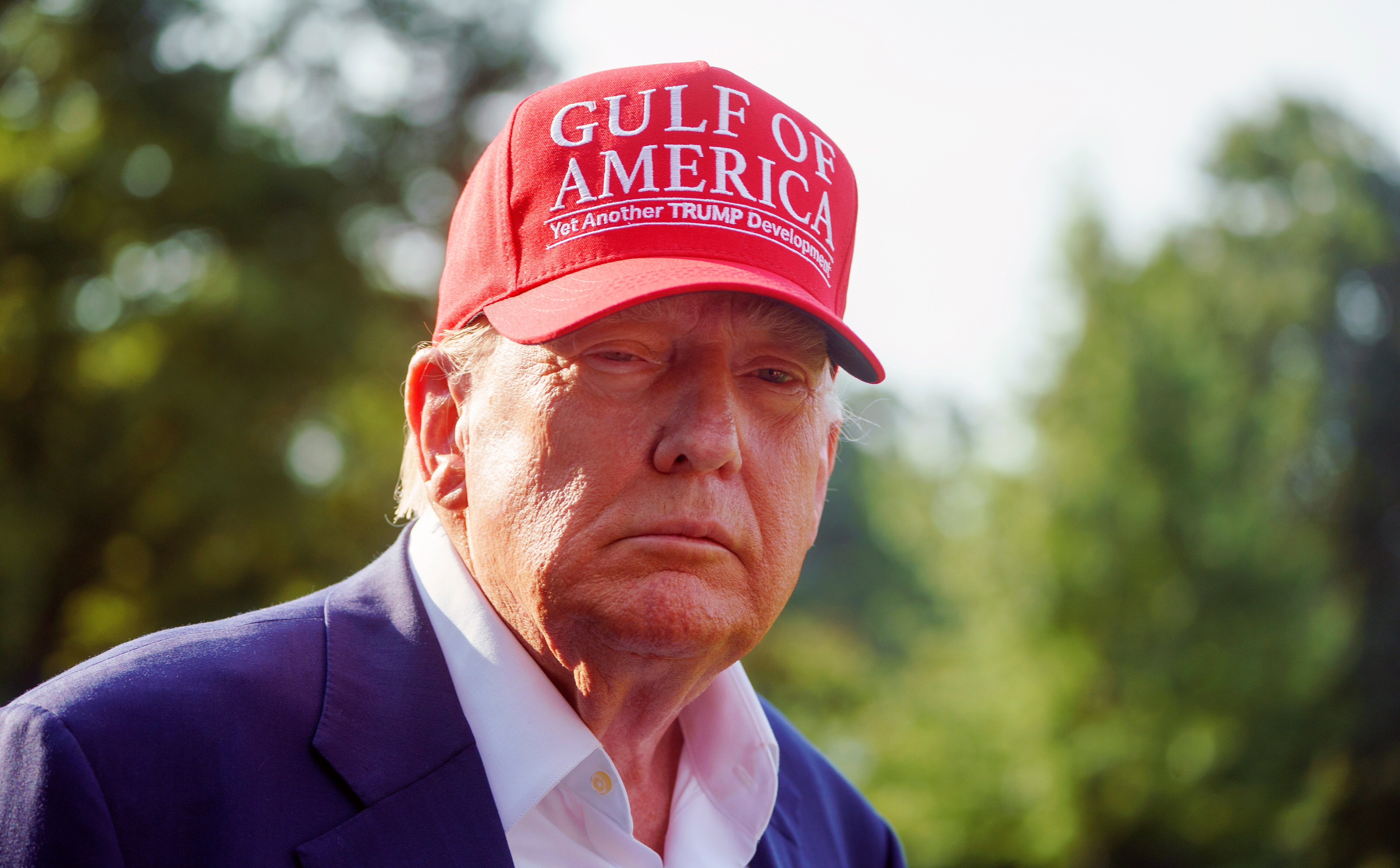 O czym pisali ludzie Donalda Trumpa? Hakerzy powiązani z Iranem grożą ujawnieniem wiadomości