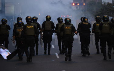 Policja użyła gazu łzawiącego, by rozproszyć protestujących w Limie