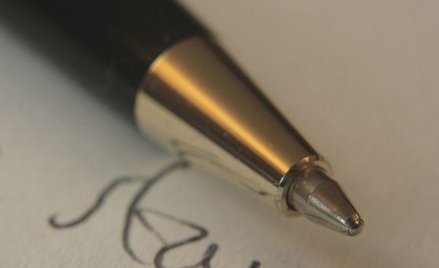 Umowy na zastępstwo trzeba uzupełniać