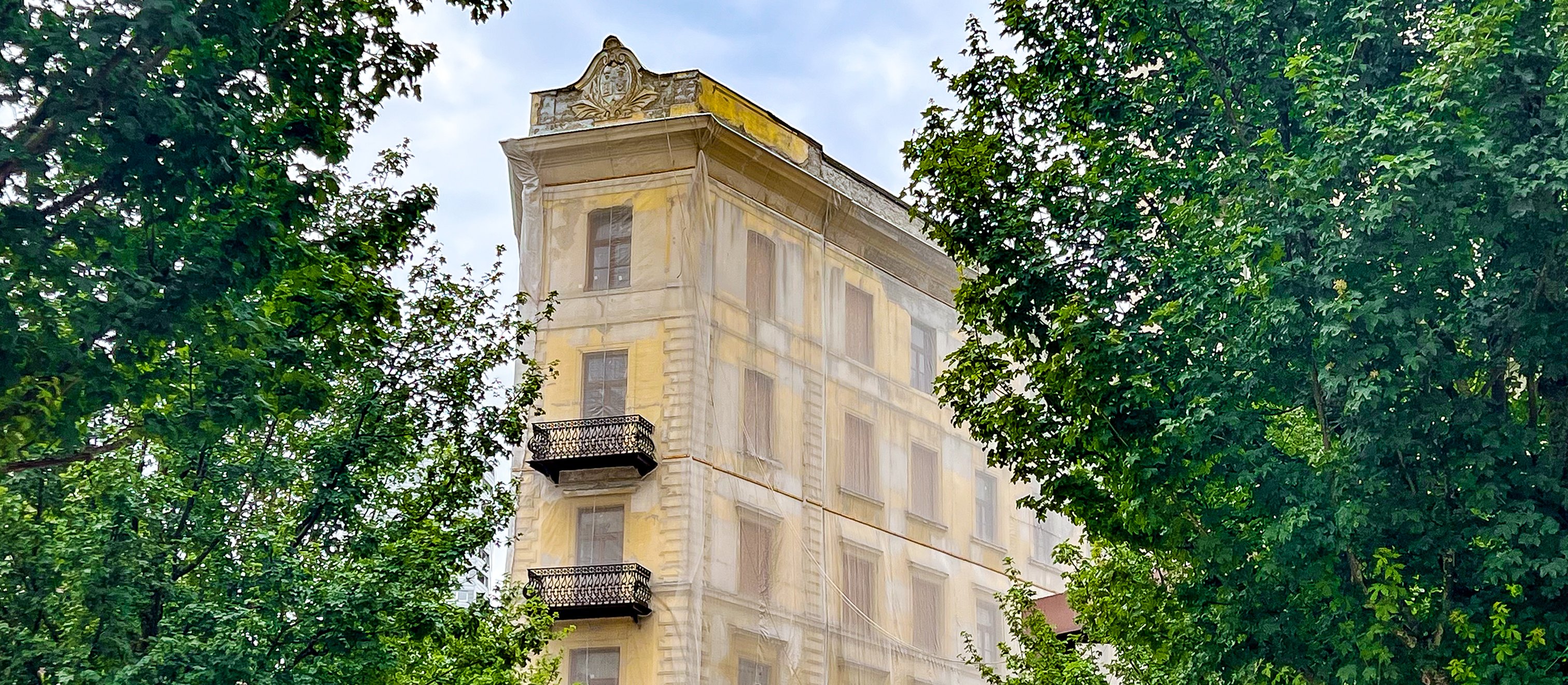 Historyczna warszawska kamienica przejdzie rewitalizację. Powstaną mieszkania