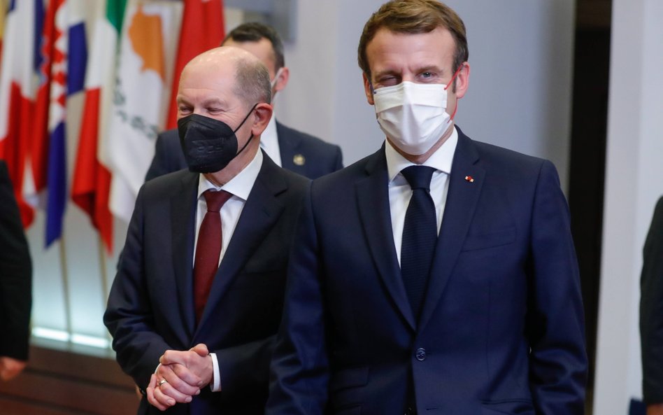 Emmanuel Macron i Olaf Scholz