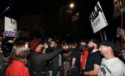 Proud Boys. Dumni i biali jak Amerykanie