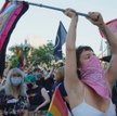 Protest na Placu Defilad i kartonowy Trzaskowski