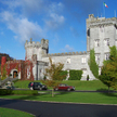 Dromoland Castle znajduje się w hrabstwie Clare w Irlandii.