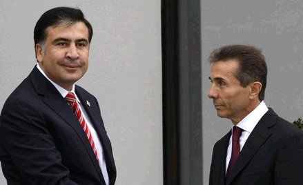 Saakaszwili (z lewej) i Iwaniszwili. Zawieszenie broni?