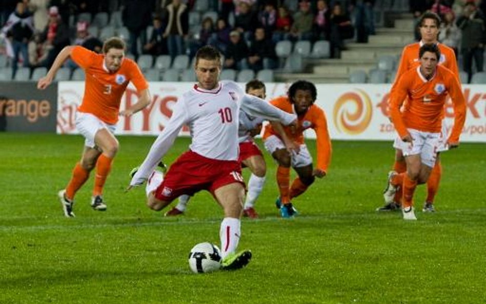 13.10.2009 Kielce, ul. P.Ściegiennego. ME U21 Mecz Polska - Holandia (pomarańczowe koszulki)