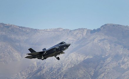 F-35 ma integrować uderzenia na mocno chronione pozycje wroga