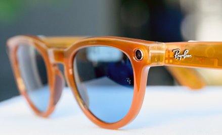Ray-Ban Meta winduje wartość EssilorLuxottica