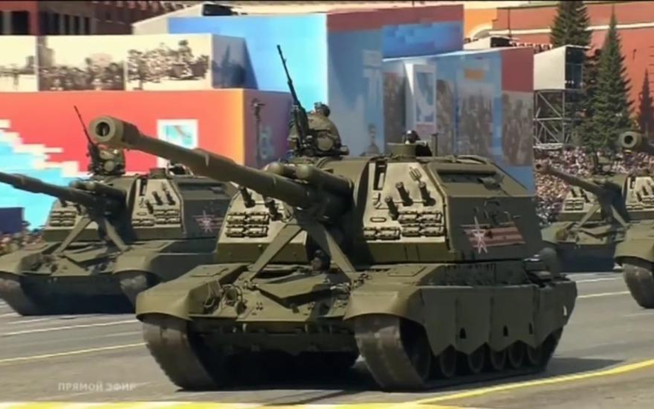 Rosyjski czołg Armata T-14 na paradzie 9 maja w Moskwie