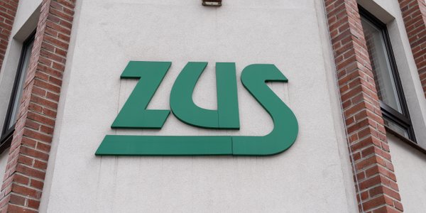 Jakie przepisy stosuje się do zwrotu nienależnych świadczeń ZUS?