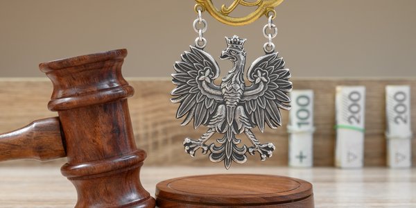 Państwo w państwie. Spłaci dług w 400 lat. Sztuczki budowlańca z Krakowa