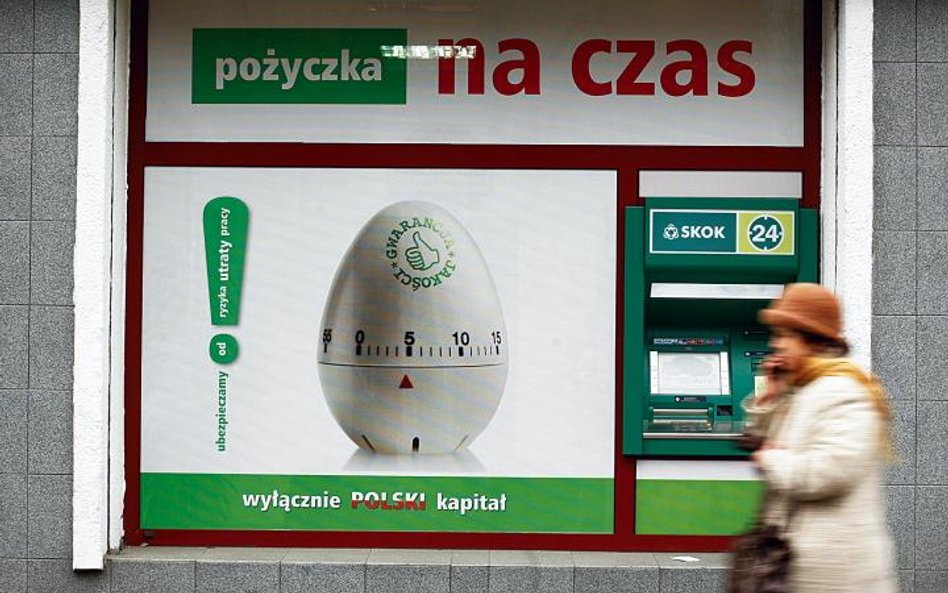 Podejmując gotówkę z bankomatu należącego do sieci SKOK24 nie płaci się prowizji