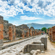 Pompeje: Zniszczył mozaikę, bo "chciał lepsze zdjęcie"