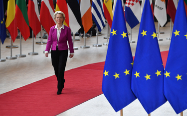 Ursula von der Leyen na szczycie UE, 30 maja