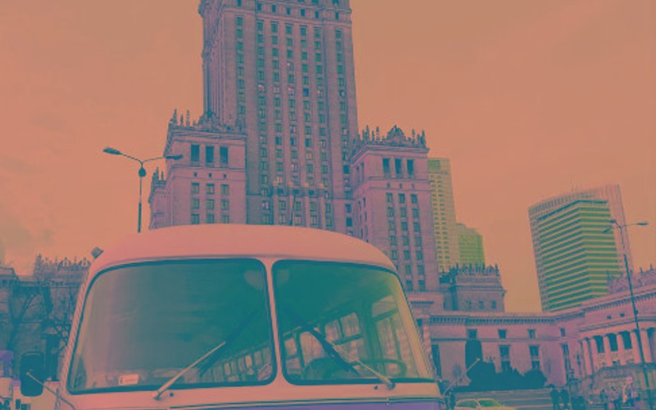 ?Stołeczny „ogórek” czyni zwiedzanie bardziej retro