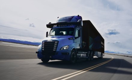 Autonomiczna ciężarówka Freightliner w maju, 2024