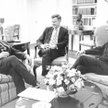 Rozmowy o układzie SALT. W Gabinecie Owalnym siedzą radziecki ambasador Siergiej Dobrynin, doradca d