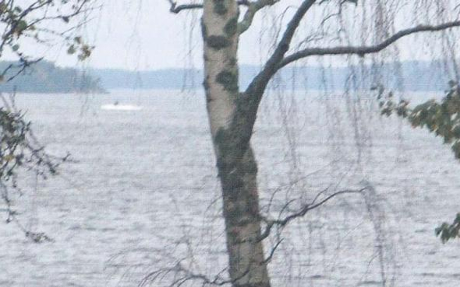 Tajemniczy obiekt sfotografowany wśród wysp Archipelagu Sztokholmskiego może być poszukiwaną rosyjsk