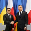 Prezydent Andrzej Duda (P) oraz prezydent Ukrainy Wołodymyr Zełenski (L)