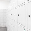 Opłaty dodatkowe za zagubienie kluczy na basen są opodatkowane VAT