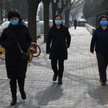 Chiny: Zmiana informacji o liczbie chorych. Wirus w więzieniach